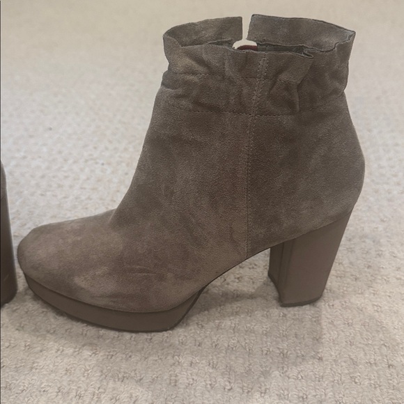 Booties - Picture 3 of 7